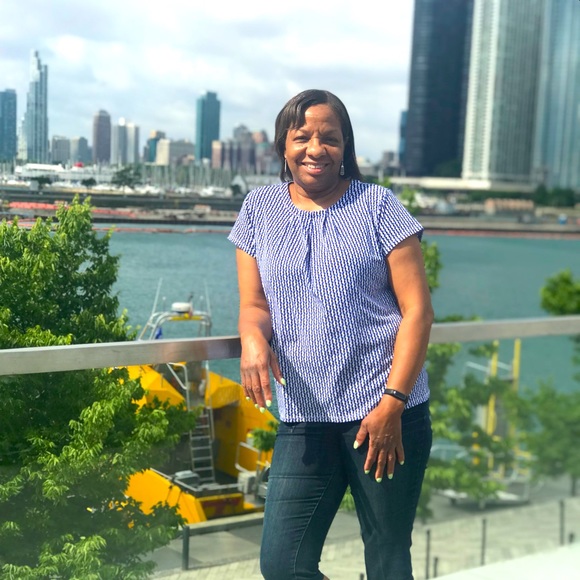 Meet your Posher, Krystal - Picture 1 of 1